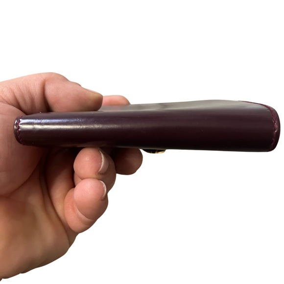 GUCCI  RARE Vintage Kiss Lock Wallet in Burgundy Color - Picture 10 of 14